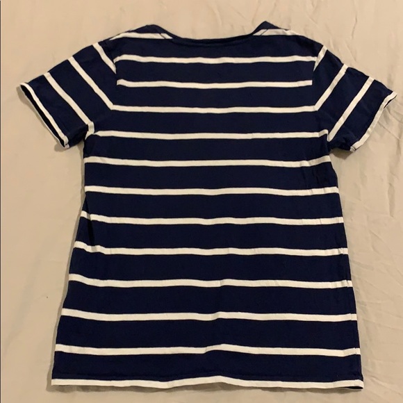 Classic Ralph Lauren tee. Fits smaller - Picture 4 of 4